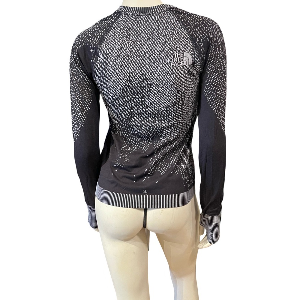 The North Face Long Sleeve Graphic Shirt - Picture 8 of 9